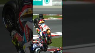 Fabio quartararo remnya blong dan menabrak joan mir😰😪 motogp24 [upl. by Odraner961]