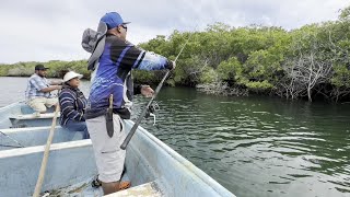 Pesca y cocina por marisco Yiyos [upl. by Cloutman852]