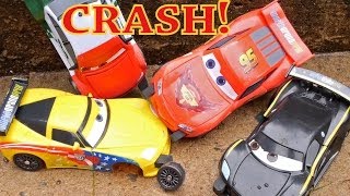 Cars 2 Launching Play Set Lightning McQueen Crashes On Impact Lewis Hamilton Memo Rojas [upl. by Ariaj684]