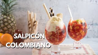 Cómo hacer un Salpicón de frutas Colombiano con Helado  Coctel de frutas [upl. by Nnylrebma]