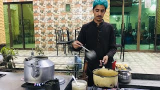 Famous Pashawari Kahwa in Lahore [upl. by Ehcnalb]