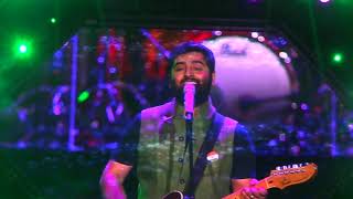 chehre me tere khud ko dhundu  Arijit Singh live performance [upl. by Olraced]