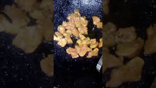 Chicken pizza recipe followers everyone viralvideo everyoneeverywhere cookingrecipes [upl. by Zarla]