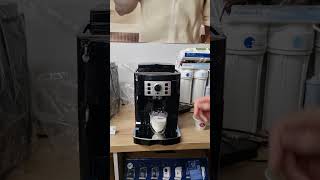 Delonghi Magnifica S  Капучино вручну  рецепт [upl. by Etnad299]