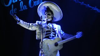 Ernesto de la Cruz Sings Remember Me from quotCocoquot at Oogie Boogie Bash Disneyland Resort 2023 [upl. by Eldnik]