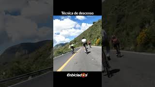 Como bajar en bicicleta de ruta [upl. by Jaquelin580]