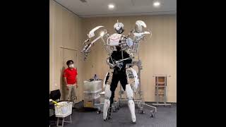 Exoskeleton suit prototype from Japanese innovation lab quotSkeletonicsquot  IVC [upl. by Arie]