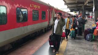 12246 SMVT Bangalore Howrah Express 🚂 Halting  SMVT Railway Terminal [upl. by Gnuhc557]