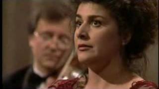 Cecilia Bartoli Agitata da due venti Vivaldi [upl. by Ruzich342]