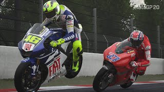 Casey Stoner vs Valentino Rossi MotoGP 2007 Catalunya [upl. by Assenal]