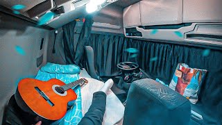 ALONE TRUCK DRIVER NIGHT CAMPING AND MORNING ROUTINE [upl. by Faden]