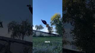 ДЕЛАЕМ ДВА ВИНТА НА УЛИЦЕ😳parkour shortvideo youtube youtubeshorts сальто pkfr pkfrtv [upl. by Irakuy]