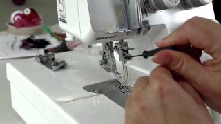 Tutorial L220 Como enhebrar la BERNINA L220 [upl. by Nairda]