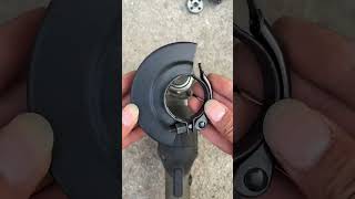 Angle grinder selflocking quickchange protective cover [upl. by Farnsworth918]