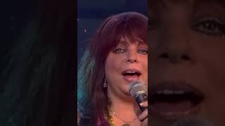 In 1998 Mariska Veres played the iconic song ‘Venus’ at a Dutch TV program called Toppop venus [upl. by Itra]