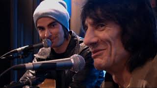 Ronnie Wood amp Kelly Jones  quotWhaddya Thinkquot acoustic session and interview 2003 [upl. by Eiuol]