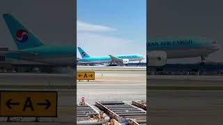 Korean Air Cargo Boeing 777F landing at JFK aviation boeing 777 landing koreanair newyork [upl. by Boonie]