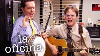 Dwight y Andy conquistan a Erin  The Office Latinoamérica [upl. by Buroker439]