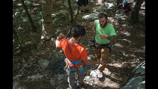 LEZIONI DI ALPINISMO Come creare una longe per la calata in corda doppia [upl. by Piero679]