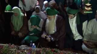 Ziyarah of Wali Songo by Mawlana Shaykh Hisham was Accepted [upl. by Low]