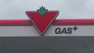 Review of the Canadian Tire Car Wash in St Catharines [upl. by Yrkcaz739]