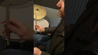 Single Stroke 4 Rudiment around the Drum Set rudiments drumlessons drumfill [upl. by Odelet]