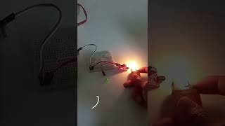 How to test Flame sensor using LED output arduinoproject arduinopemula arduino [upl. by Egwan]