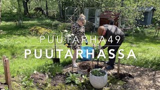 Puutarhassa [upl. by Nalod]