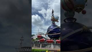 Orbitron with Space Mountain  Hong Kong Disneyland Tomorrowland disneyland [upl. by Thurber120]