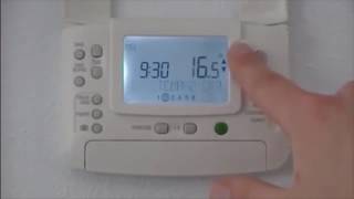 Chronotherm thermostaat programmeren  Honeywell Home [upl. by Abby594]