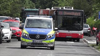 Schulbus kollidiert mit PKW  PKWFahrerin verletzt in BornheimHersel am 240524 [upl. by Frederick]