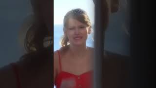 Why Taylor Swit DISLIKES Justin Bieber [upl. by Atteloc]