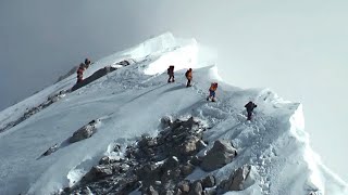 Fast niemand hat gesehen wie der Mount Everest von oben aussieht [upl. by Robbins]