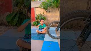 Tinku ki cycle ko ghumane jana hai 🚴🤣shorts cycle bike [upl. by Giovanni]