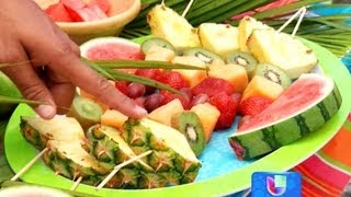 Recipe for fruit salad and refreshing drinks with chef Carlos  Despierta America [upl. by Majka958]