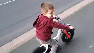 test et tuto draisienne electrique pour enfant Xtrem8180W12v12kmh [upl. by Ained]