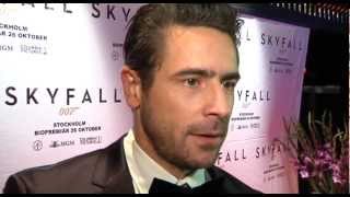 Ola Rapace på galapremiären av Bond filmen Skyfall [upl. by Mariano]