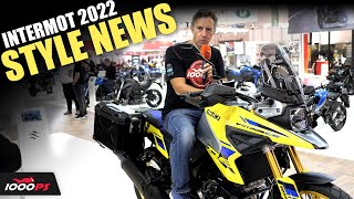 Die neue Suzuki VStrom 1050 DE  Reiseenduro und Touring Neuheiten 2023 auf der Intermot [upl. by Theola]