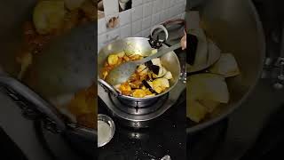 Baingan alooh ki sabzi recipe without onion garlicrecipe newcookingchannel food [upl. by Aihn]