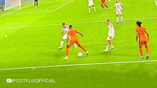 Gravenberch Destroy Wirtz And Kimmich With This Move [upl. by Peppard533]