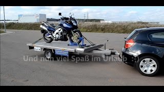 Anleitung Motorrad auf Motorradanhänger verladen [upl. by Notsla55]