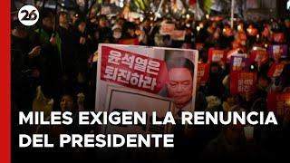 Miles exigen la renuncia del presidente de Corea del Sur tras su fallida ley marcial [upl. by Aneer]