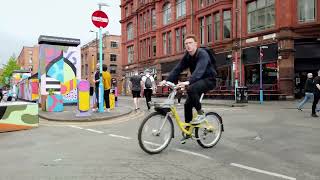 Exploring Manchesters Northern Quarter Vibrant Pubs amp Bars  4K Walking Tour [upl. by Colline]