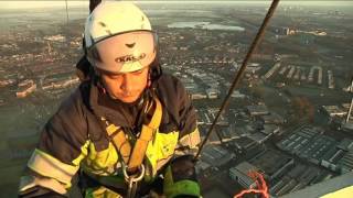 Grootste Kerstboom van Nederland straalt weer over Nieuwegein [upl. by Russel167]