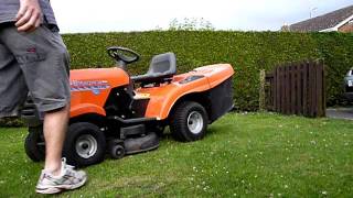 HUSQVARNA CT130 RIDE ON LAWNMOWER [upl. by Wiskind762]