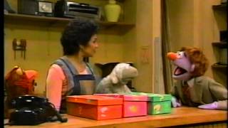 Sesame Street  Maria amp Sonny FriendlyCelina amp The Honkers [upl. by Fisoi]