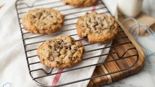 Doubletree Hotel Copycat Chocolate Chip Cookies [upl. by Knepper277]