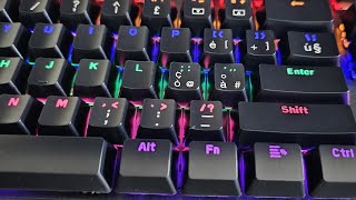 Tastiera Gaming Meccanica Layout Italiano Led RGB [upl. by Erdnael]