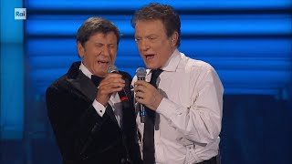 Il medley di Gianni Morandi e Massimo Ranieri  Tutti i sogni ancora in volo 26052023 [upl. by Stoat721]