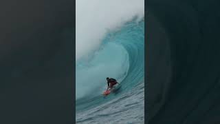 Ian Walsh deep in the Cloudbreak cone zone cloudbreak fiji surfing [upl. by Eillo]